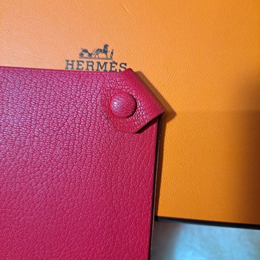 Hermès Goat Skin Passport and / or card Holder New in box GIFTABLE - Picture 5 of 13